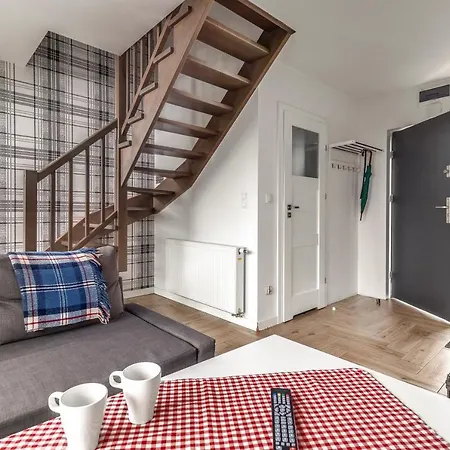 Czerwone Zagle Caloroczne Lejlighed *