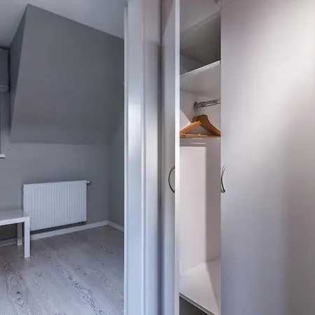 Czerwone Zagle Caloroczne Lejlighed